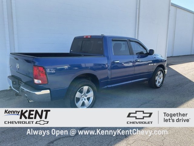 2009 Dodge Ram SLT photo 3
