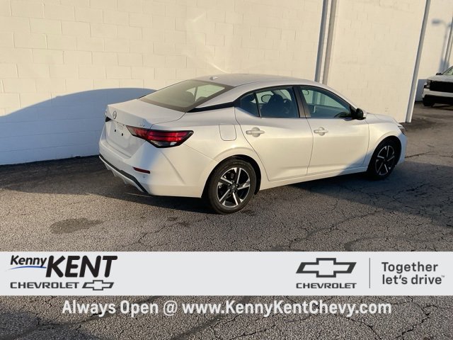 2024 Nissan Sentra SV photo 3