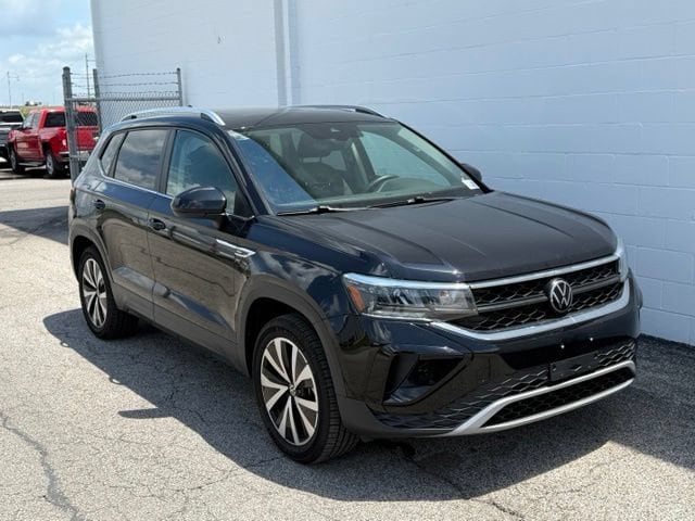 2023 Volkswagen Taos 1.5T SE 4Motion's photo