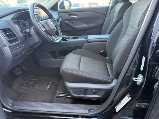 2025 Nissan Rogue SV - Photo 24