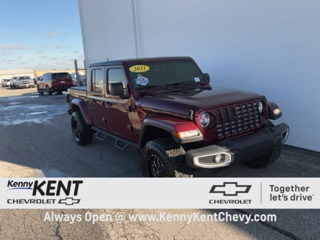 2021 Jeep Gladiator Sport S's photo