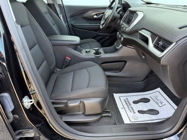 2024 GMC Terrain SLE - Photo 18