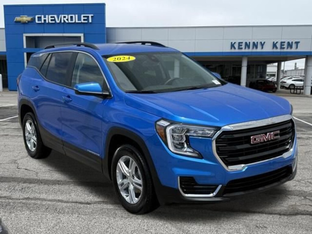 Used 2024 GMC Terrain SLE SUV