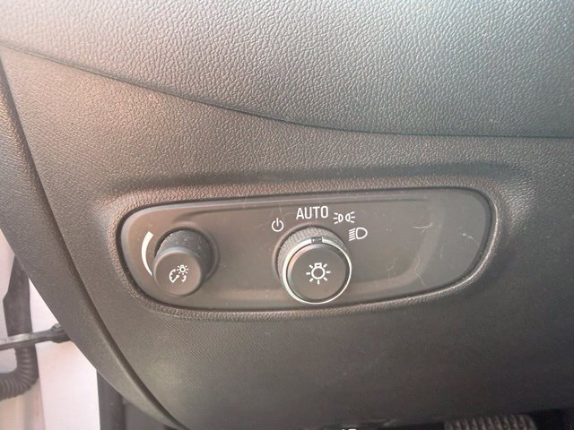 2022 Chevrolet Equinox LT - Photo 25