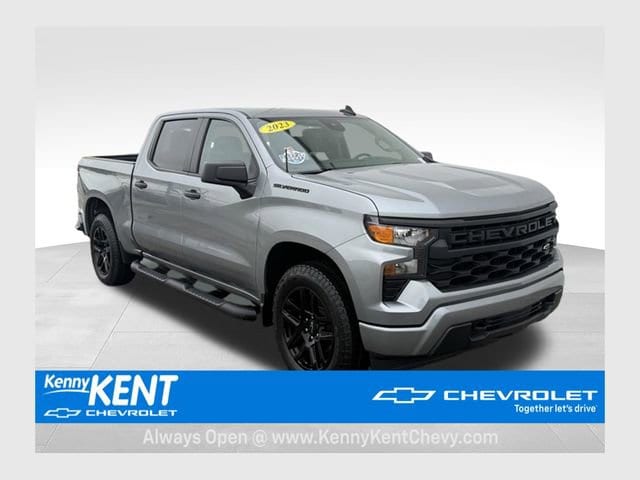 2023 Chevrolet Silverado 1500 Custom 4X4 Crew Cab Short Box's photo