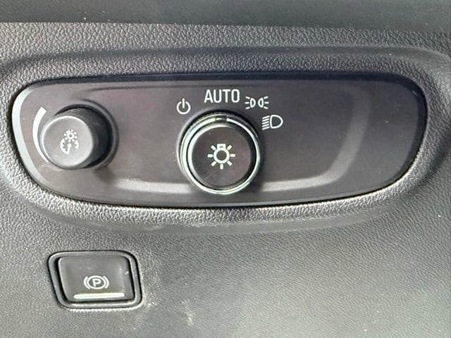 2024 GMC Terrain SLE - Photo 25