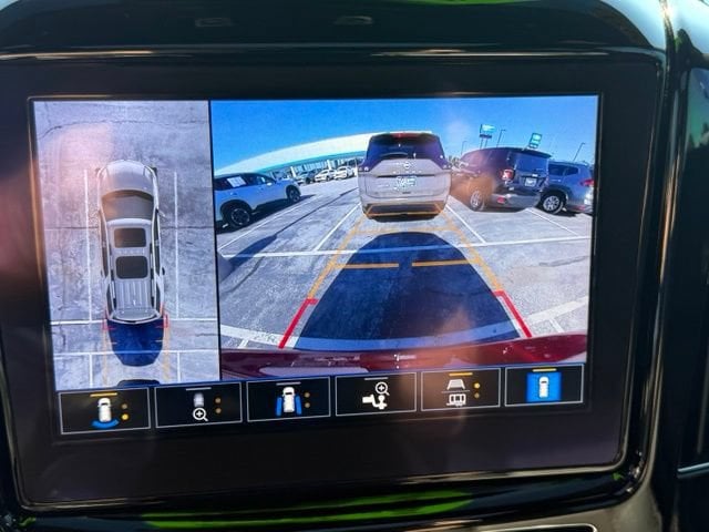 2023 Chevrolet Traverse High Country - Photo 8