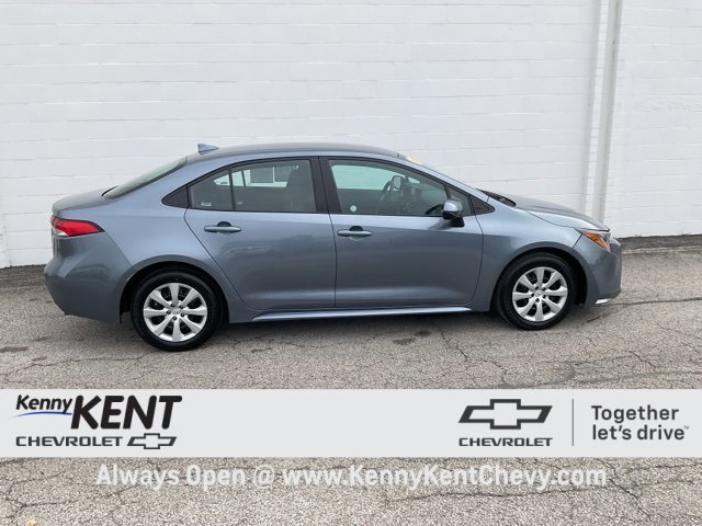 2024 Toyota Corolla LE photo 2