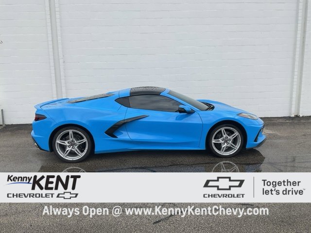 2022 Chevrolet Corvette Stingray 3LT photo 2