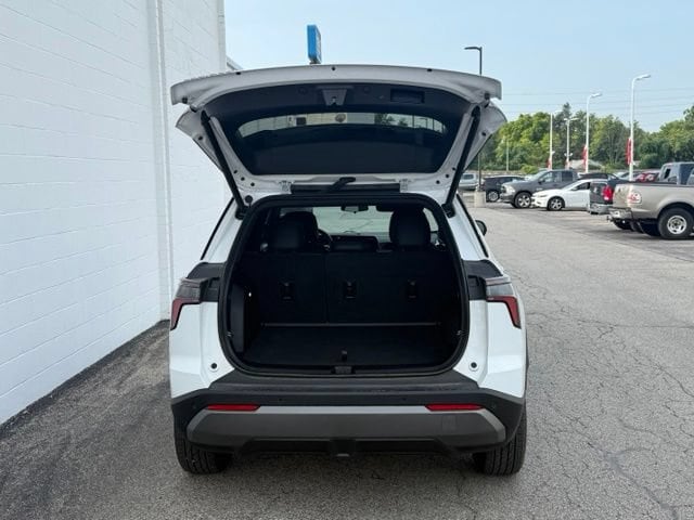 2026 Chevrolet Equinox LT - Photo 11