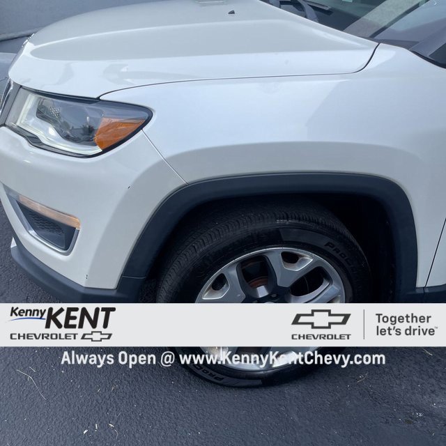 2018 Jeep Compass Limited photo 2