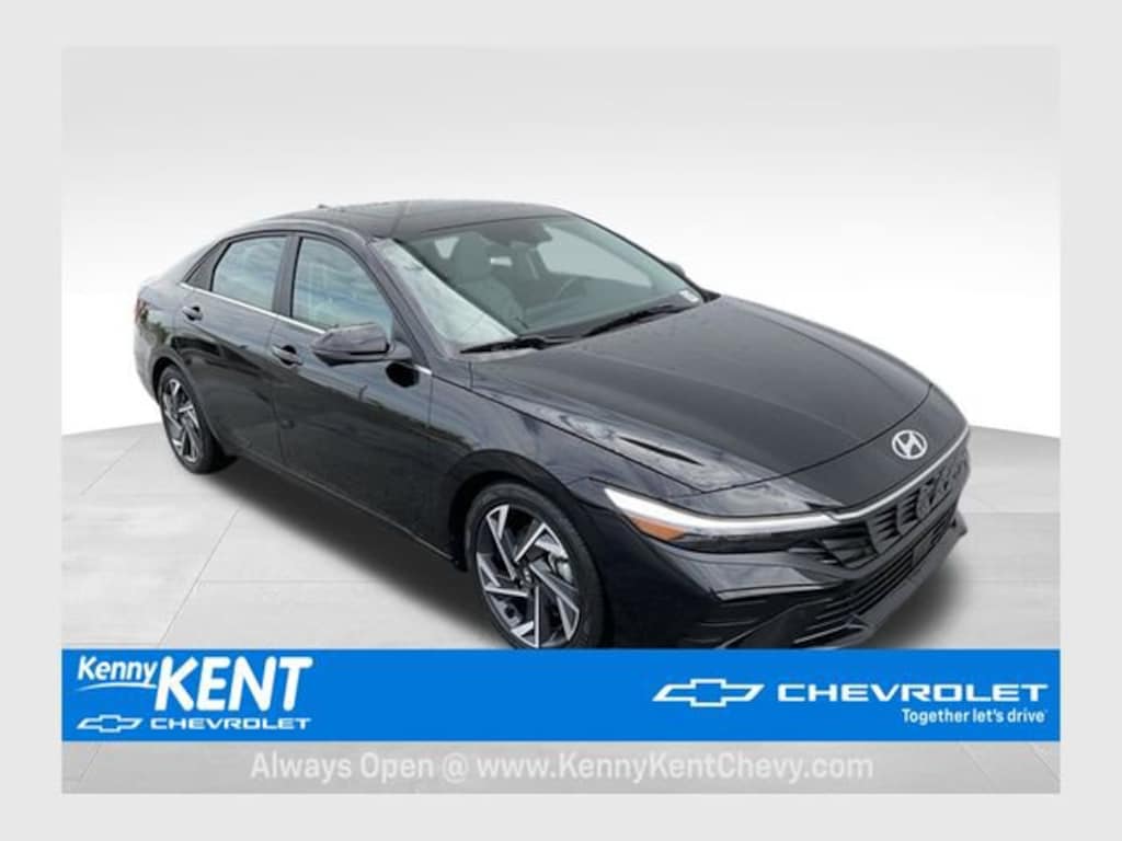 Used 2024 Hyundai Elantra Limited Sedan