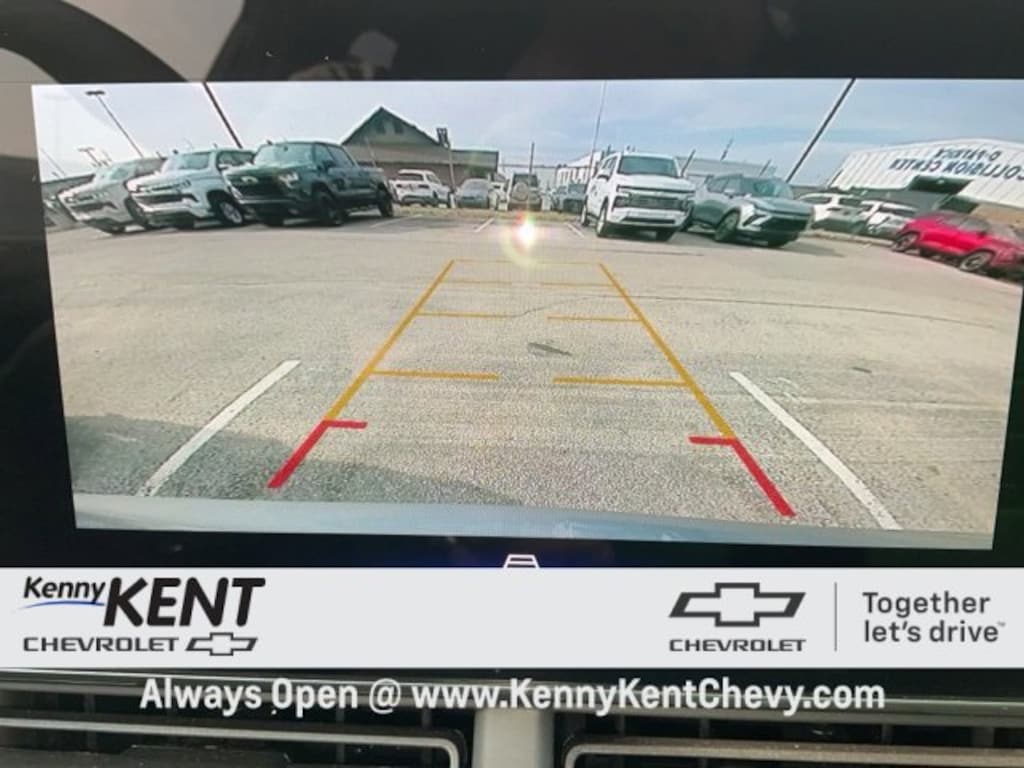 Used 2025 Chevrolet Trax LT SUV