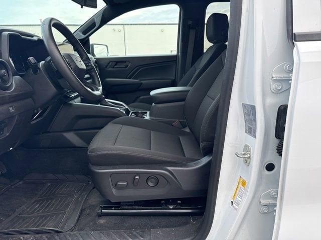 2023 Chevrolet Colorado Work Truck - Photo 23