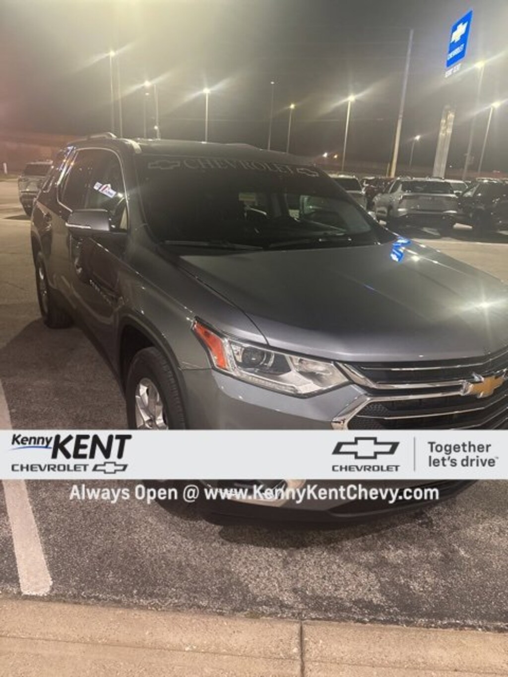 Used 2021 Chevrolet Traverse LT Cloth SUV