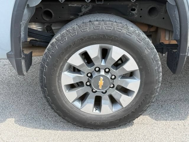 2025 Chevrolet Silverado 2500HD Custom - Photo 14