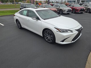 2025 LEXUS ES 300h Base SEDAN