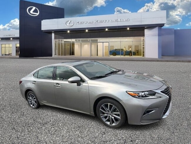 2017 LEXUS ES 300h Sedan