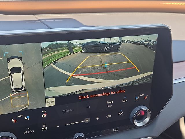 2026 Lexus RX 350 - Photo 17