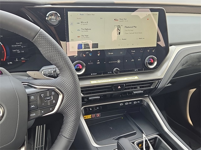TX 350 F SPORT Handling
