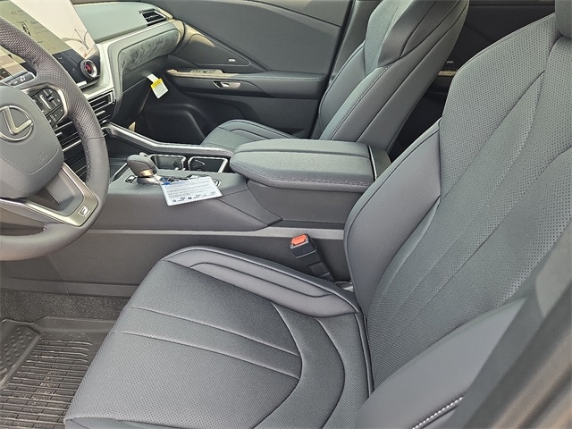 TX 350 F SPORT Handling