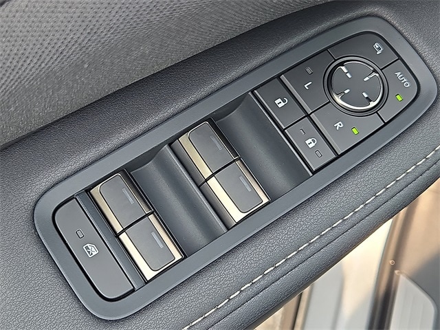 TX 350 F SPORT Handling