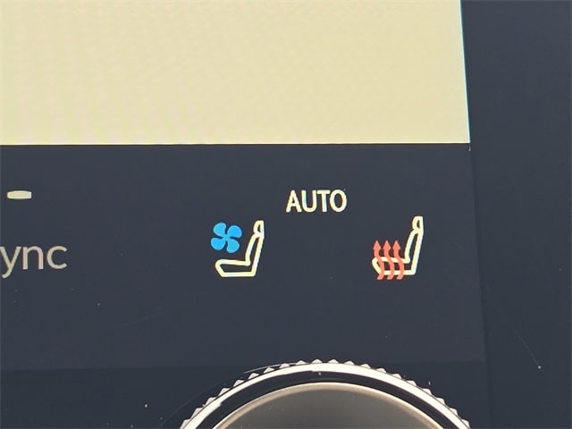 TX 350 F SPORT Handling