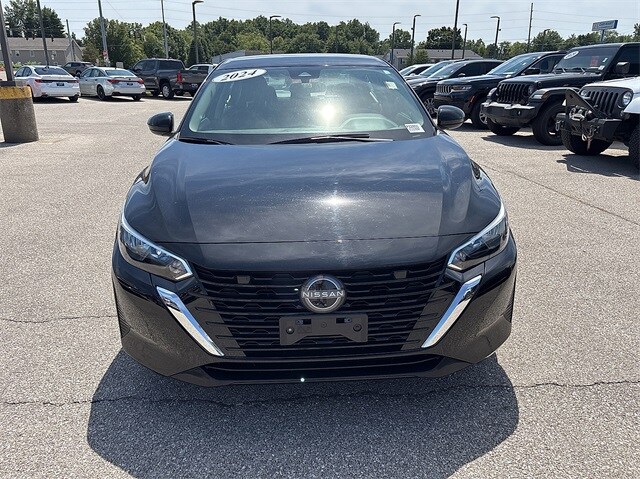 2024 Nissan Sentra SV photo 2