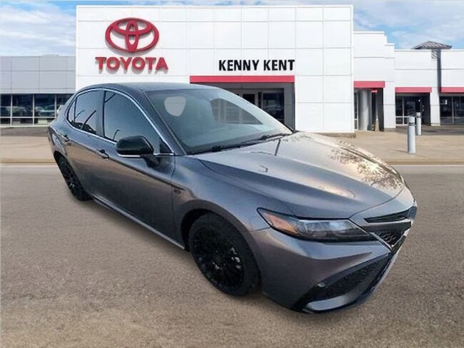 2023 Toyota Camry SE Sedan