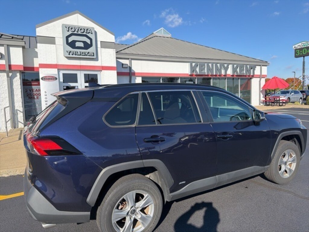 Used 2022 Toyota RAV4 Hybrid XLE SUV
