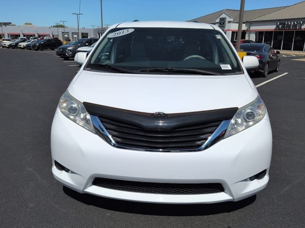 Used 2013 Toyota Sienna LE Van
