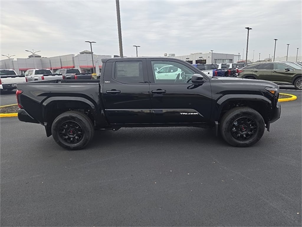 New 2025 Toyota Tacoma SR5 Truck Double Cab