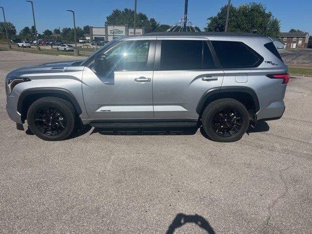 2024 Toyota Sequoia Limited photo 3