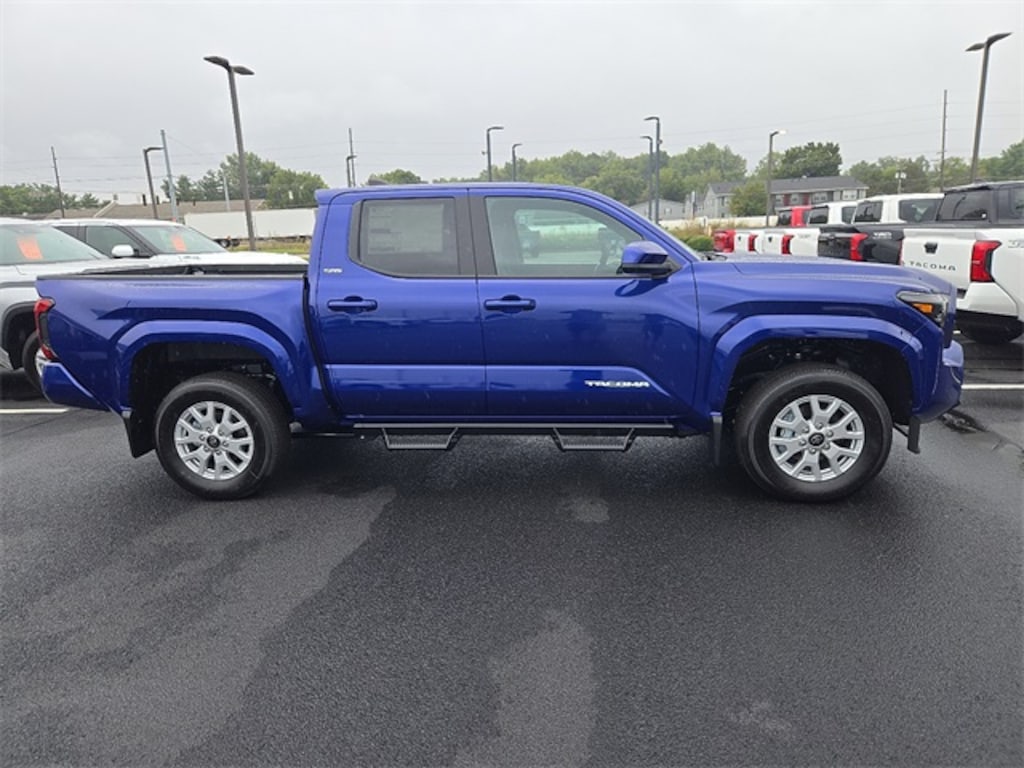 New 2025 Toyota Tacoma SR5 Truck Double Cab