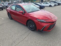 2025 Toyota Camry SE Sedan