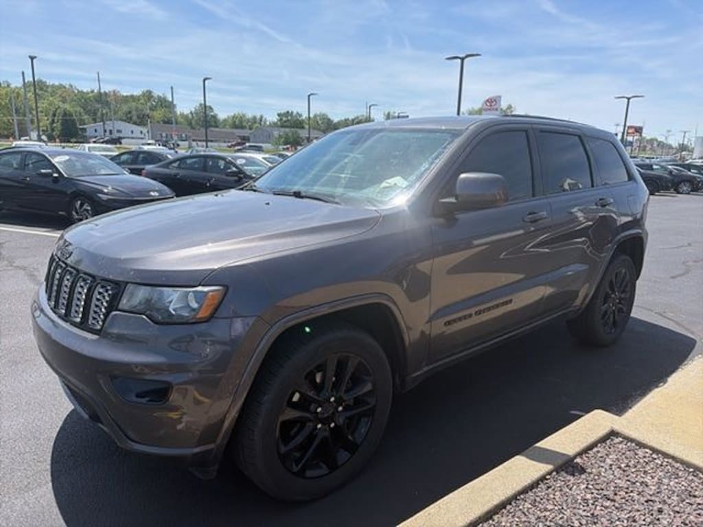 Used 2020 Jeep Grand Cherokee Altitude SUV