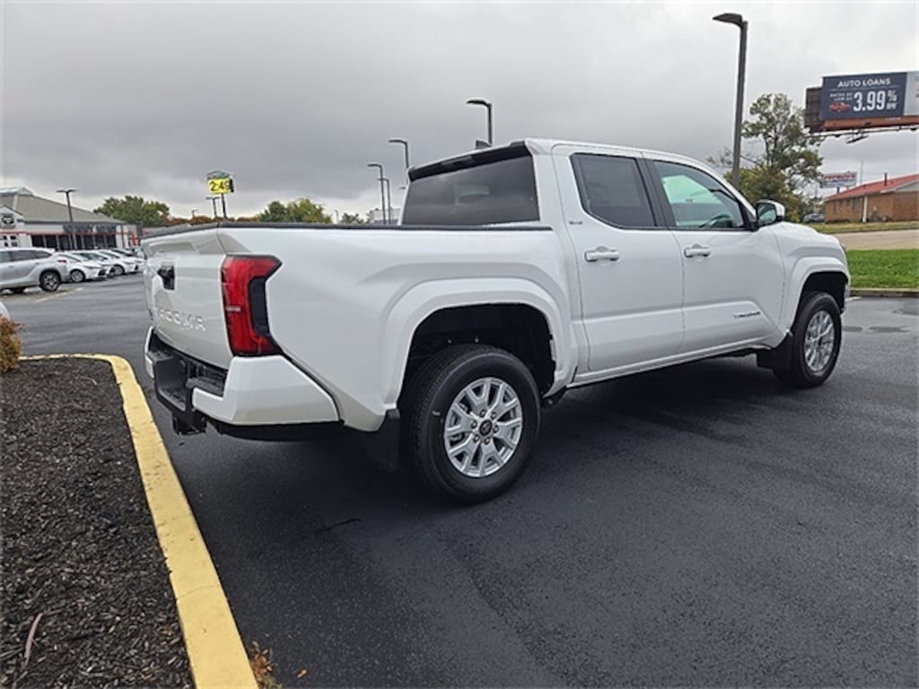 New 2025 Toyota Tacoma SR5 Truck Double Cab