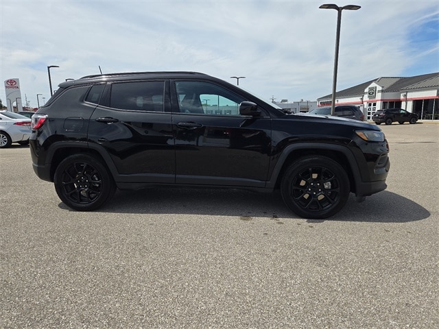 Used 2022 Jeep Compass Altitude with VIN 3C4NJCBB7NT234388 for sale in Evansville, IN