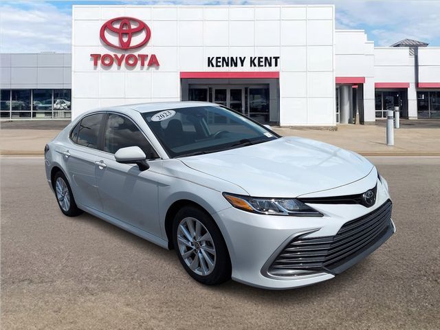 Ice Edge 2023 Toyota Camry Sedan Front-Wheel Drive 8-Speed Automatic