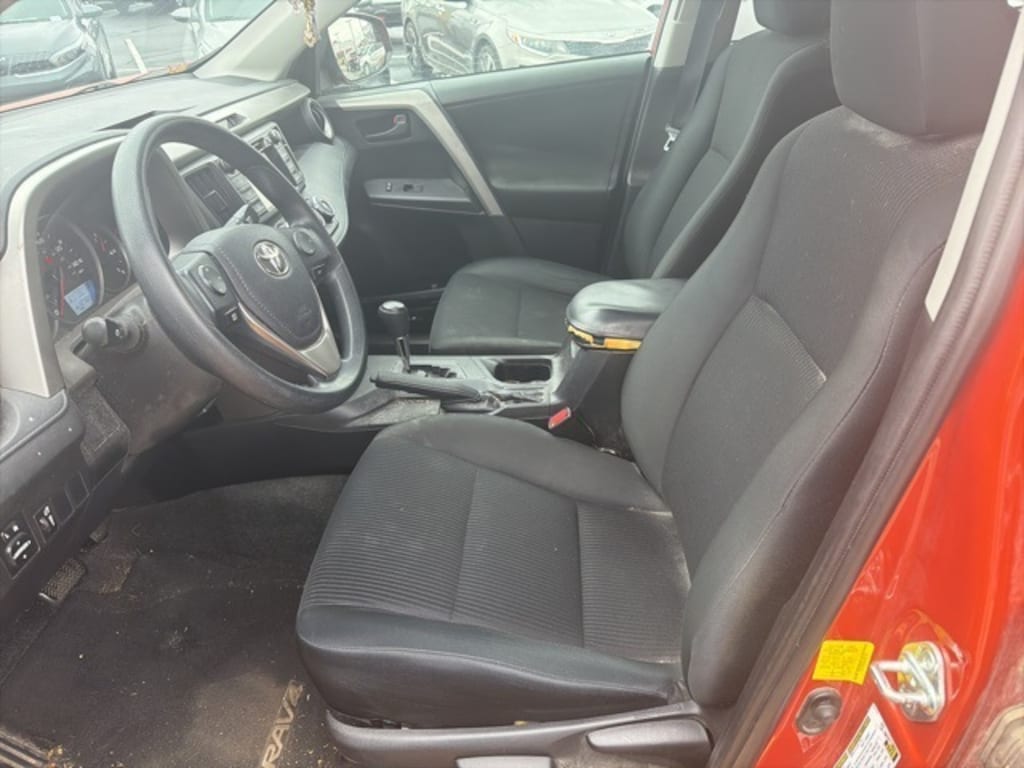 Used 2016 Toyota RAV4 LE SUV
