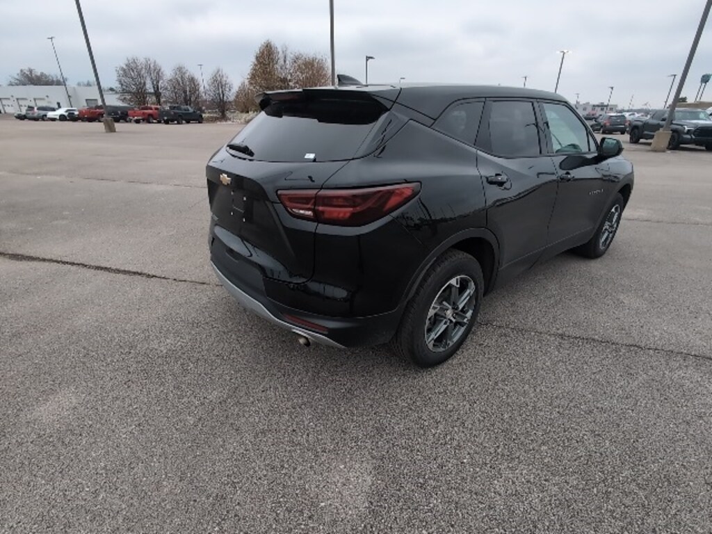 Used 2025 Chevrolet Blazer LT SUV