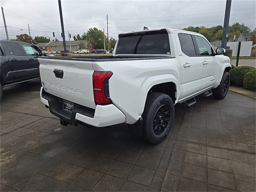 New 2025 Toyota Tacoma SR5 Truck Double Cab