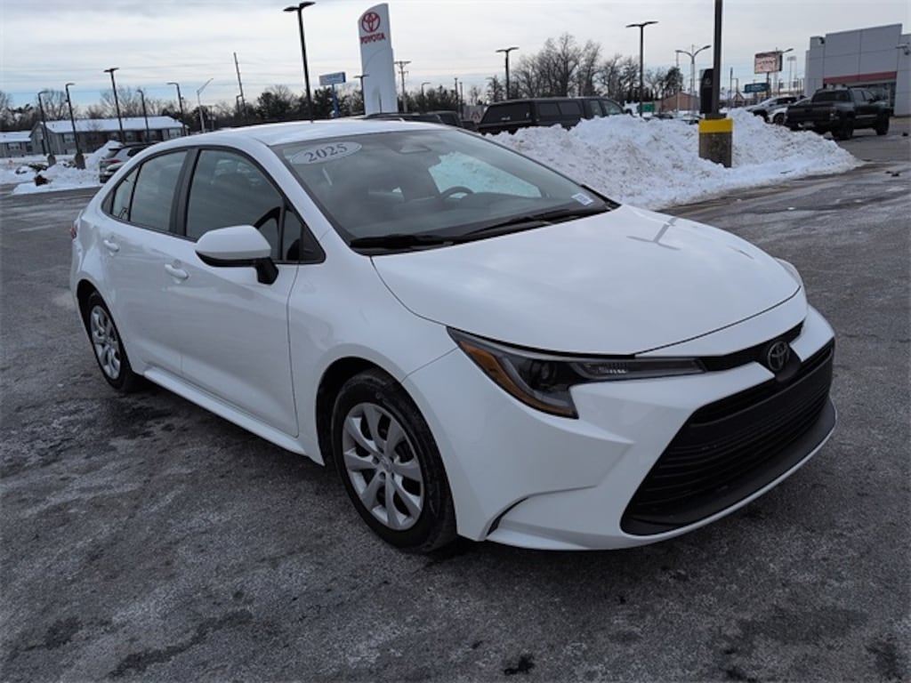 Certified 2025 Toyota Corolla LE Sedan