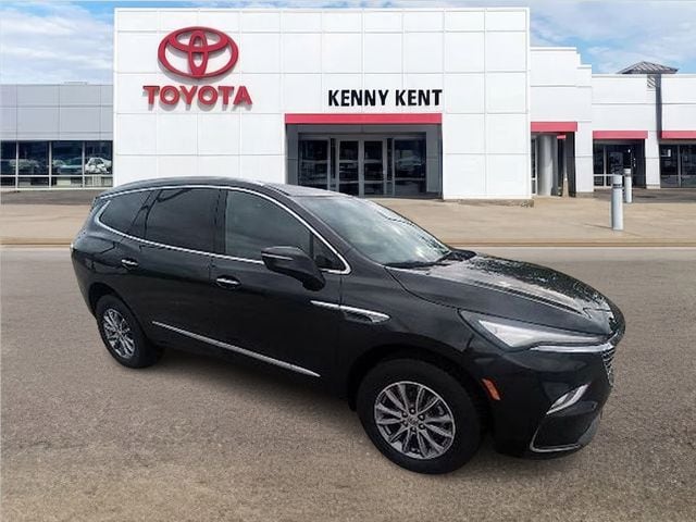 2023 Buick Enclave Essence's photo