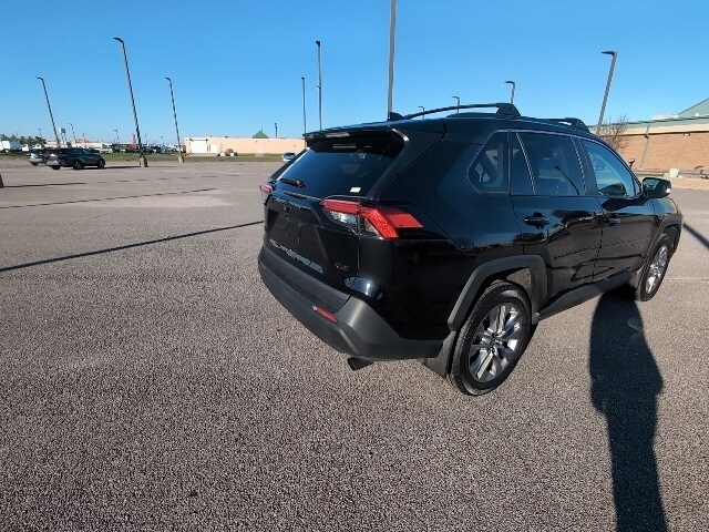 2025 Toyota RAV4 XLE Premium photo 3