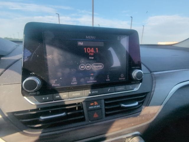 2025 Nissan Altima SV - Photo 13
