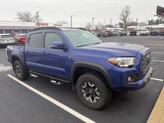2023 Toyota Tacoma TRD Sport's photo