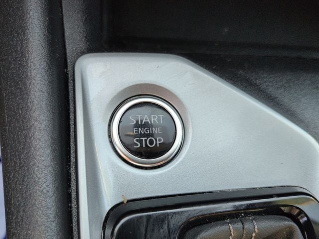 2025 Nissan Altima SV - Photo 25