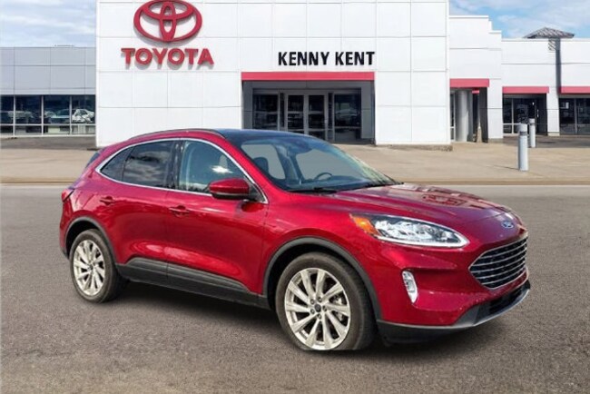 2022 Ford Escape Titanium SUV