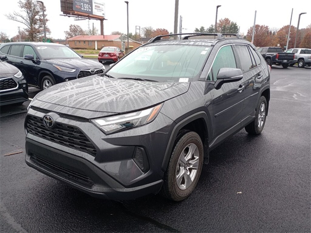 Used 2025 Toyota RAV4 XLE SUV